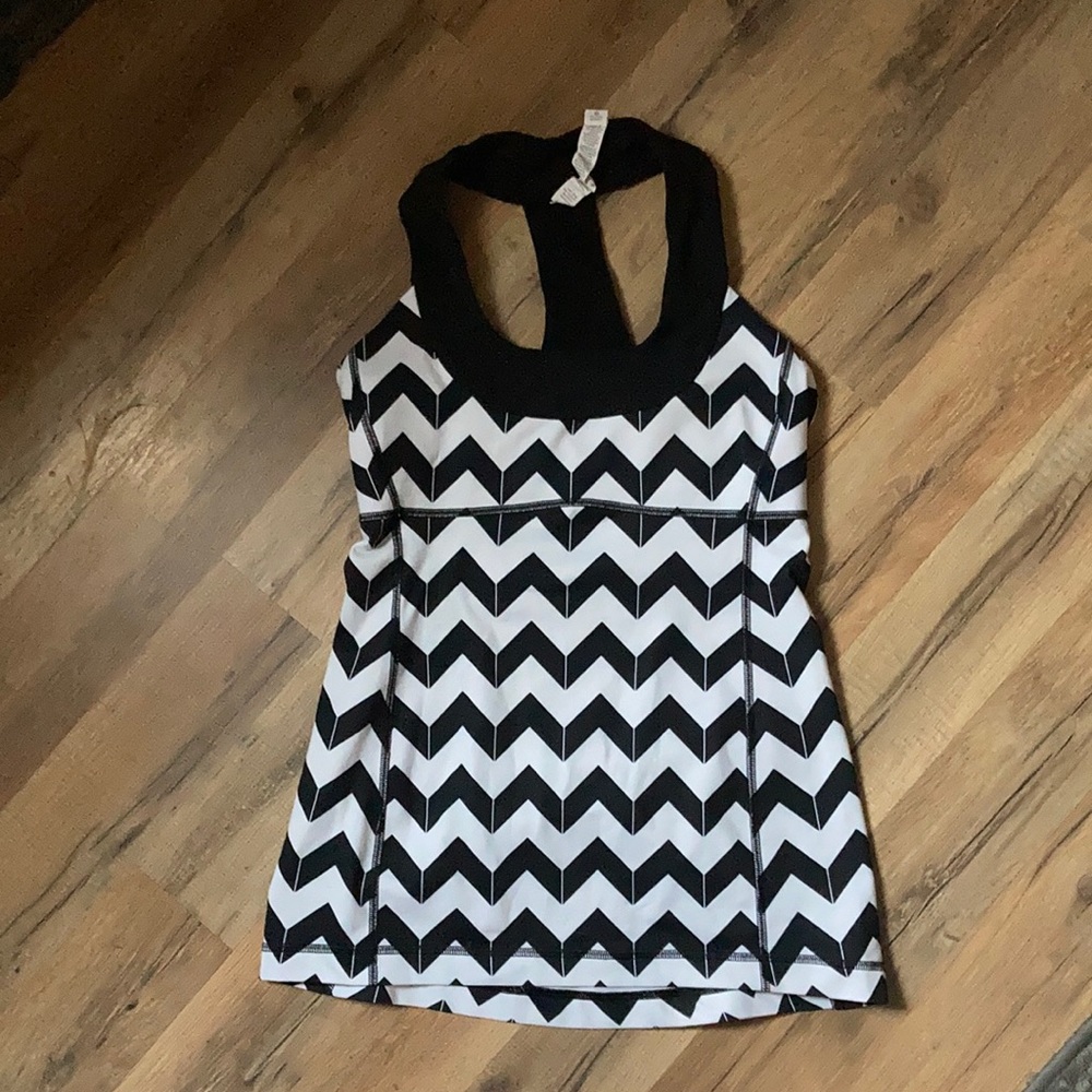 Lululemon tank